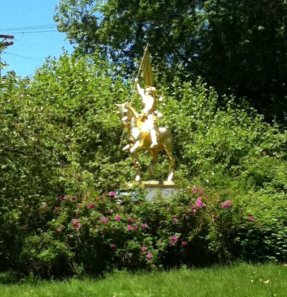 File:Joan of Arc statue gilded.jpg