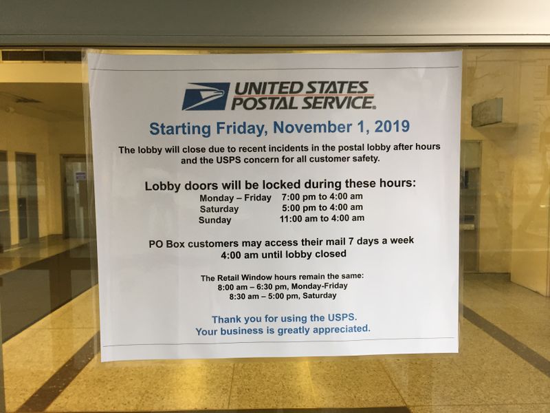 File:NW-Hoyt-St-Post-Office Reduced-Lobby-Hours.JPG